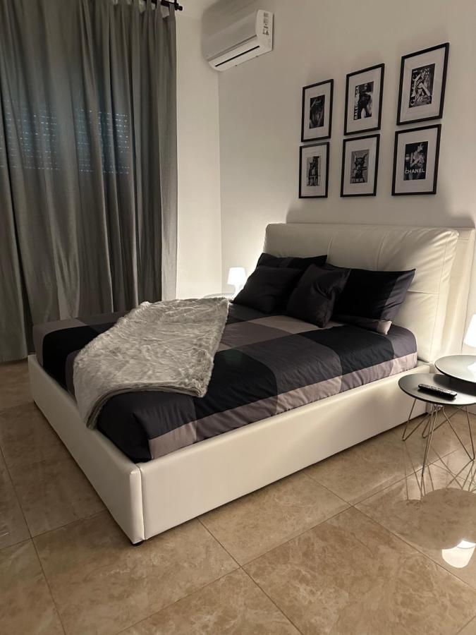 San Babila - Luxury Milanese Apartment 外观 照片